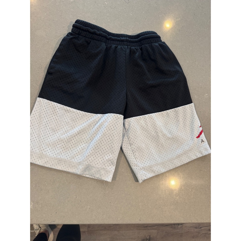 Jordan Kids Shorts‎ Black White Mesh Athletic Basketball Logo Size S 128-140CM